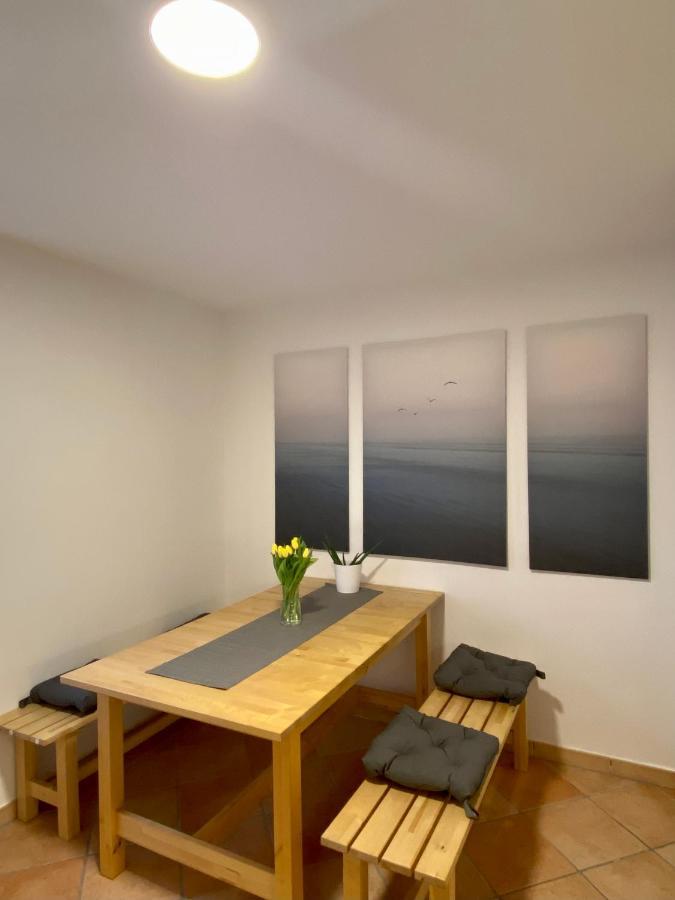 Traumhafte 115 Qm Ferienwohnung Am Steinhuder Meer, Ruhig, Komfortabel, Loggia, Parkplatz, Wifi 분스토트 외부 사진