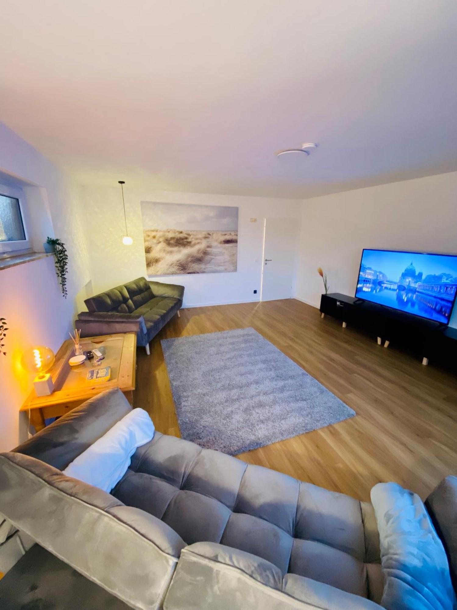 Traumhafte 115 Qm Ferienwohnung Am Steinhuder Meer, Ruhig, Komfortabel, Loggia, Parkplatz, Wifi 분스토트 외부 사진