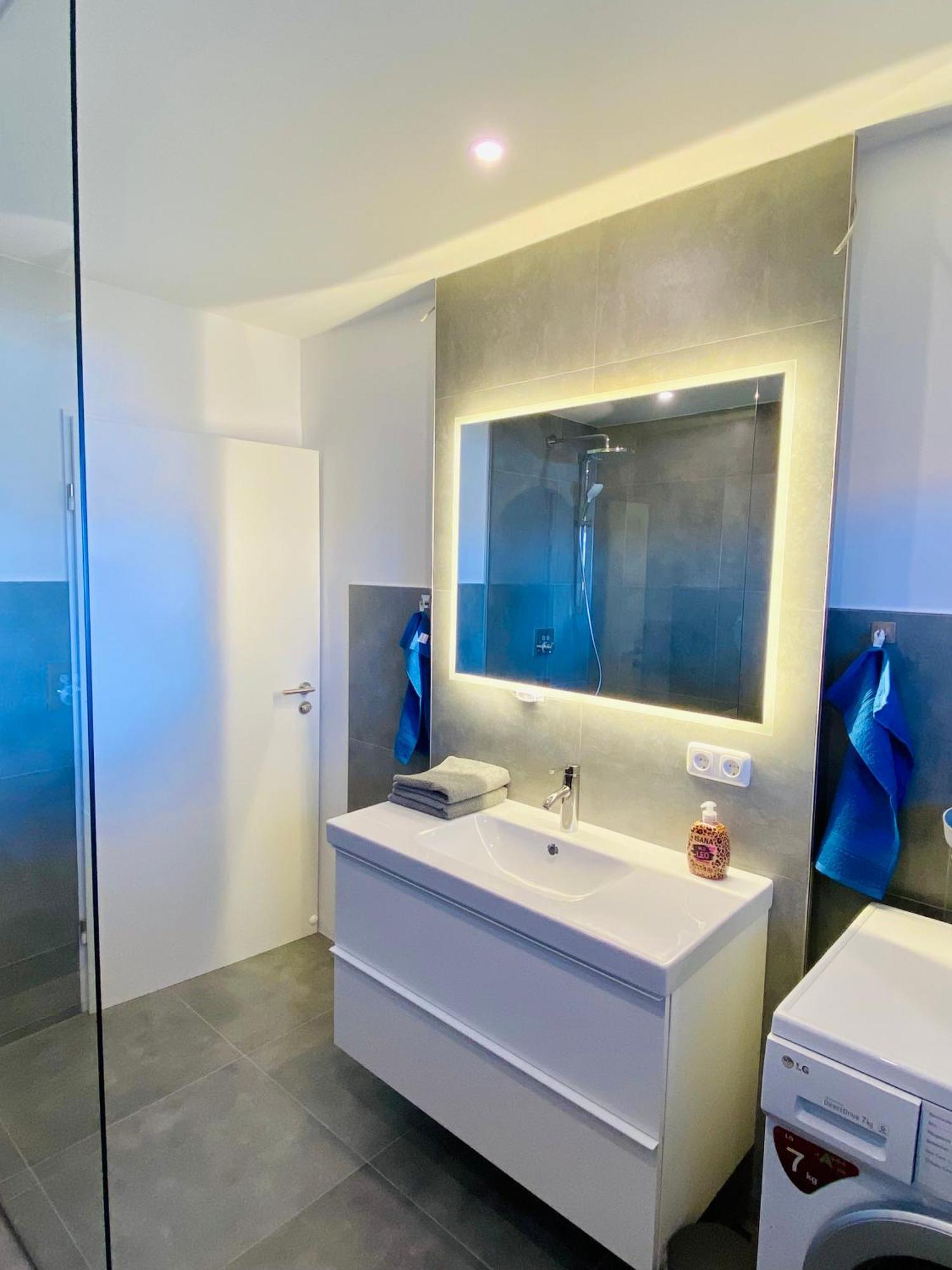 Traumhafte 115 Qm Ferienwohnung Am Steinhuder Meer, Ruhig, Komfortabel, Loggia, Parkplatz, Wifi 분스토트 외부 사진